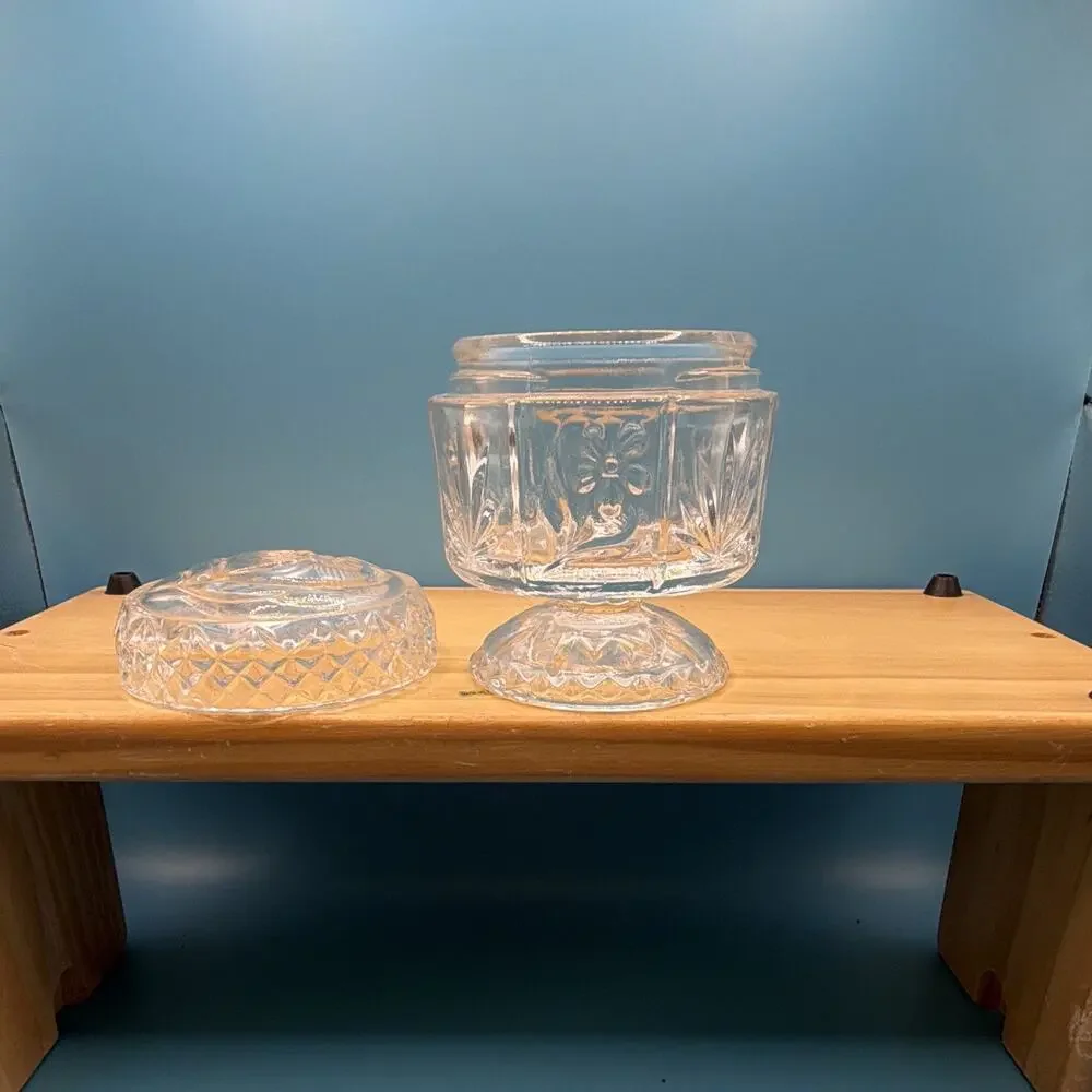 Vintage Avon /fostoria Clear Floral Glass Pedestal Sugar Bowl w/ Lid 1974